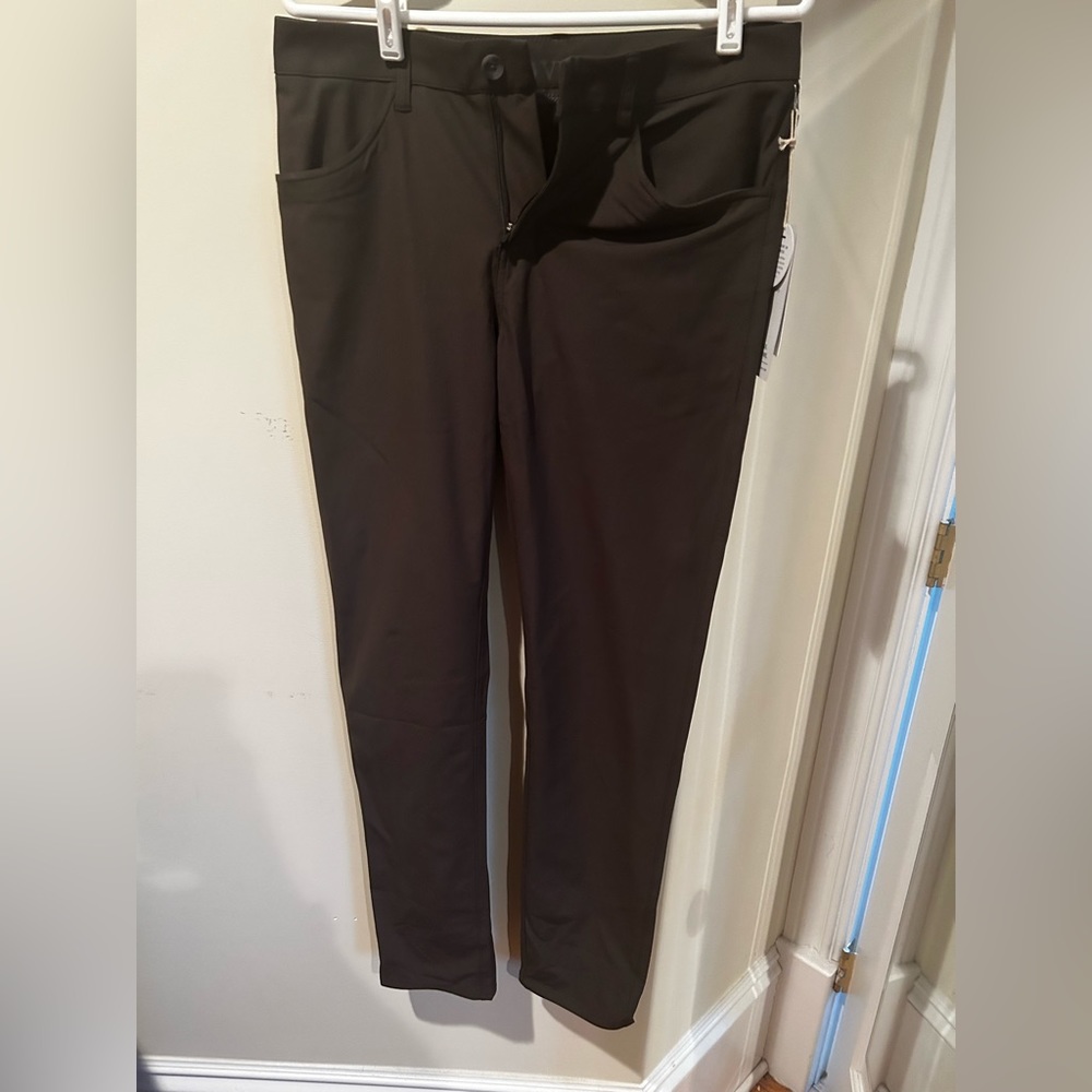 Vuori Meta Pants New Condition with Tags Sz 30 Waist / 32 Inseam